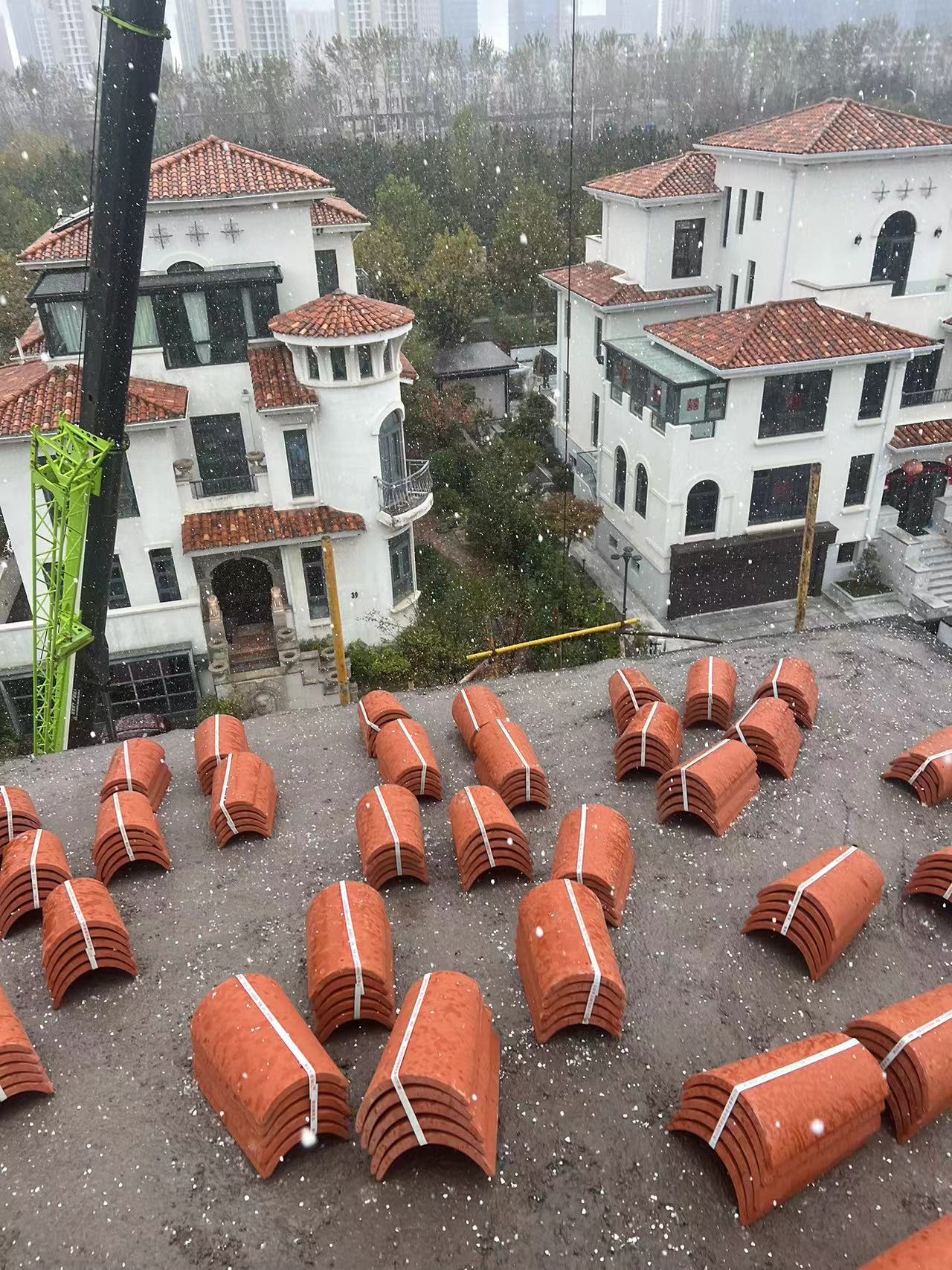 Roof waterproofing construction