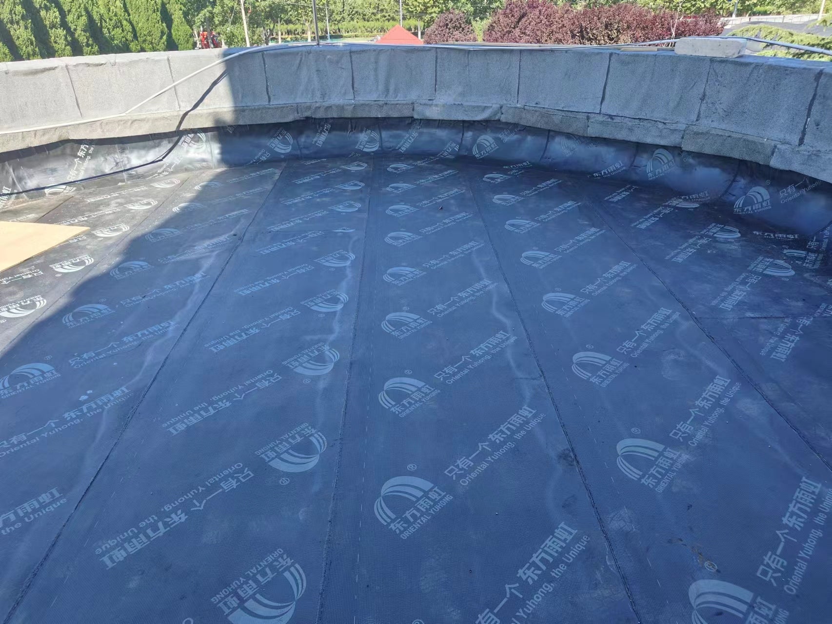 Roof waterproofing construction